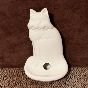 Vintage. Elegant White/Cream Cat Shaped Ceramic Incense or Soap Holder. 10”